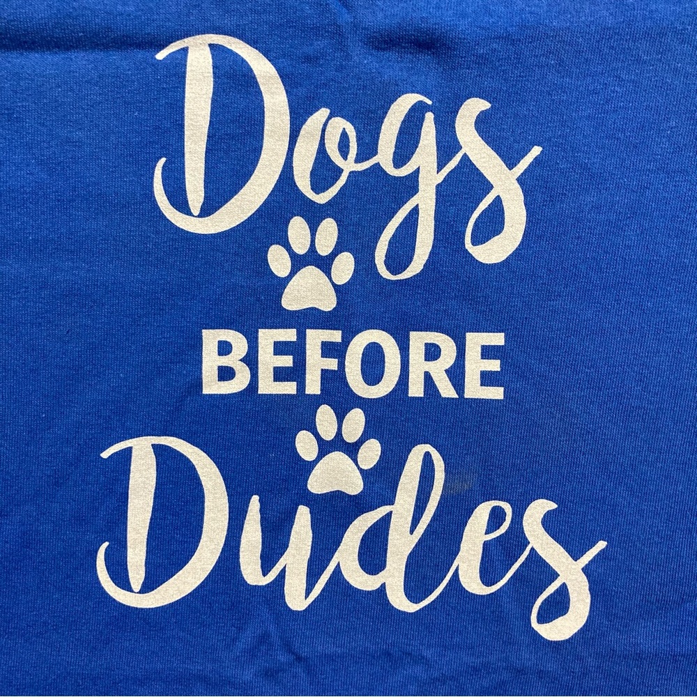 EUC Tee Tshirt DOGS BEFORE DUDES Gildan 100% Cotton size Small 3672